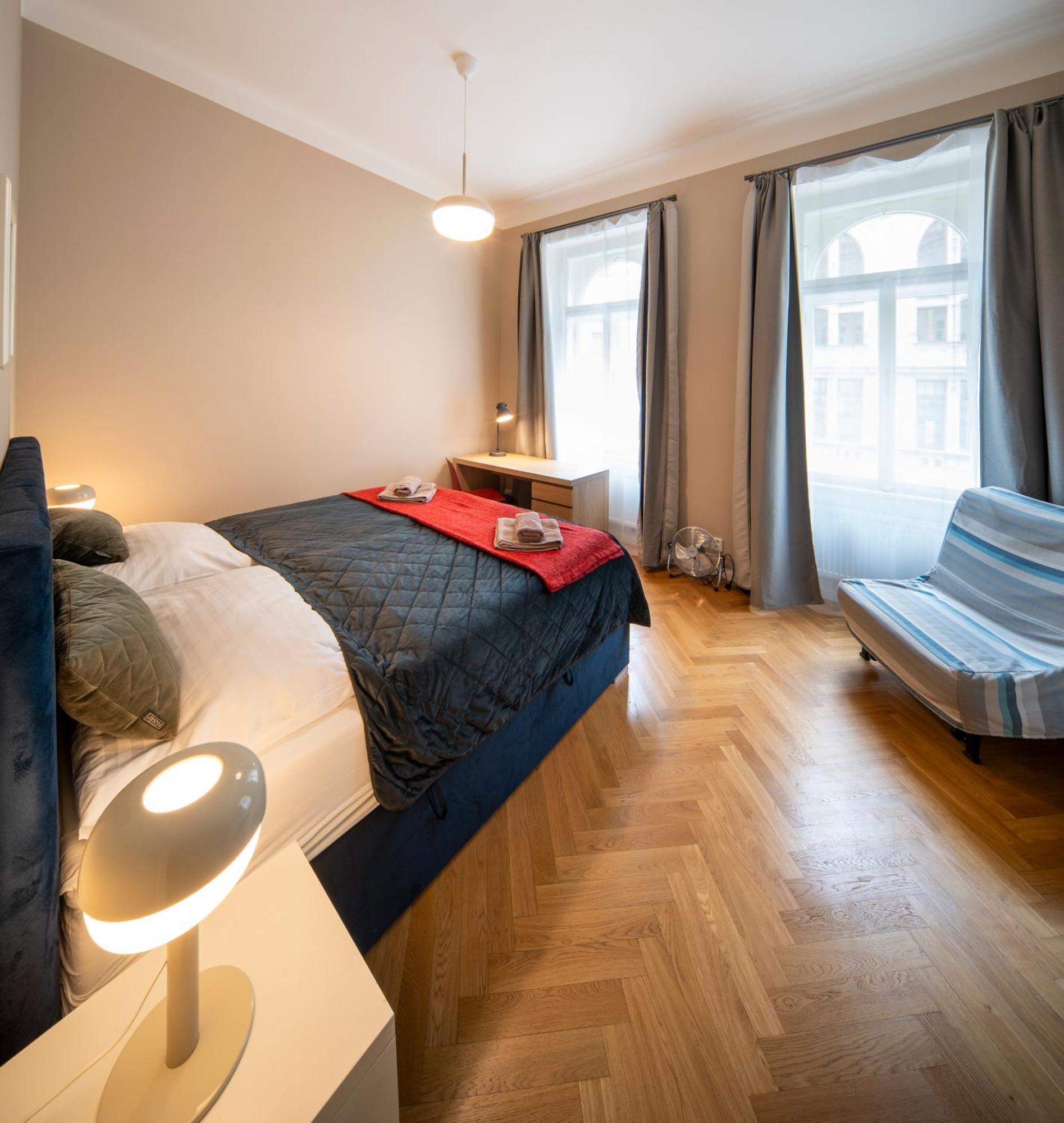 Apart Hotel Zborovska Prag Dış mekan fotoğraf
